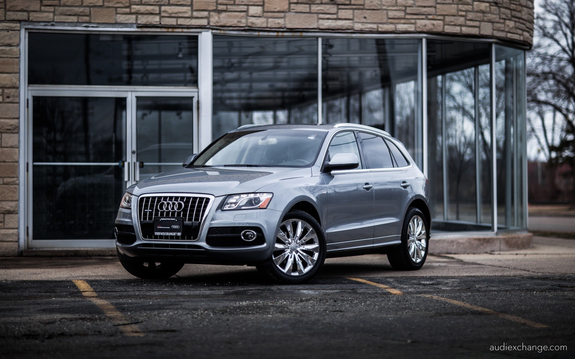 Cars Car Vehicle Pavement Transportation System Street - Audi Q5 Fondo De Pantalla - HD Wallpaper 