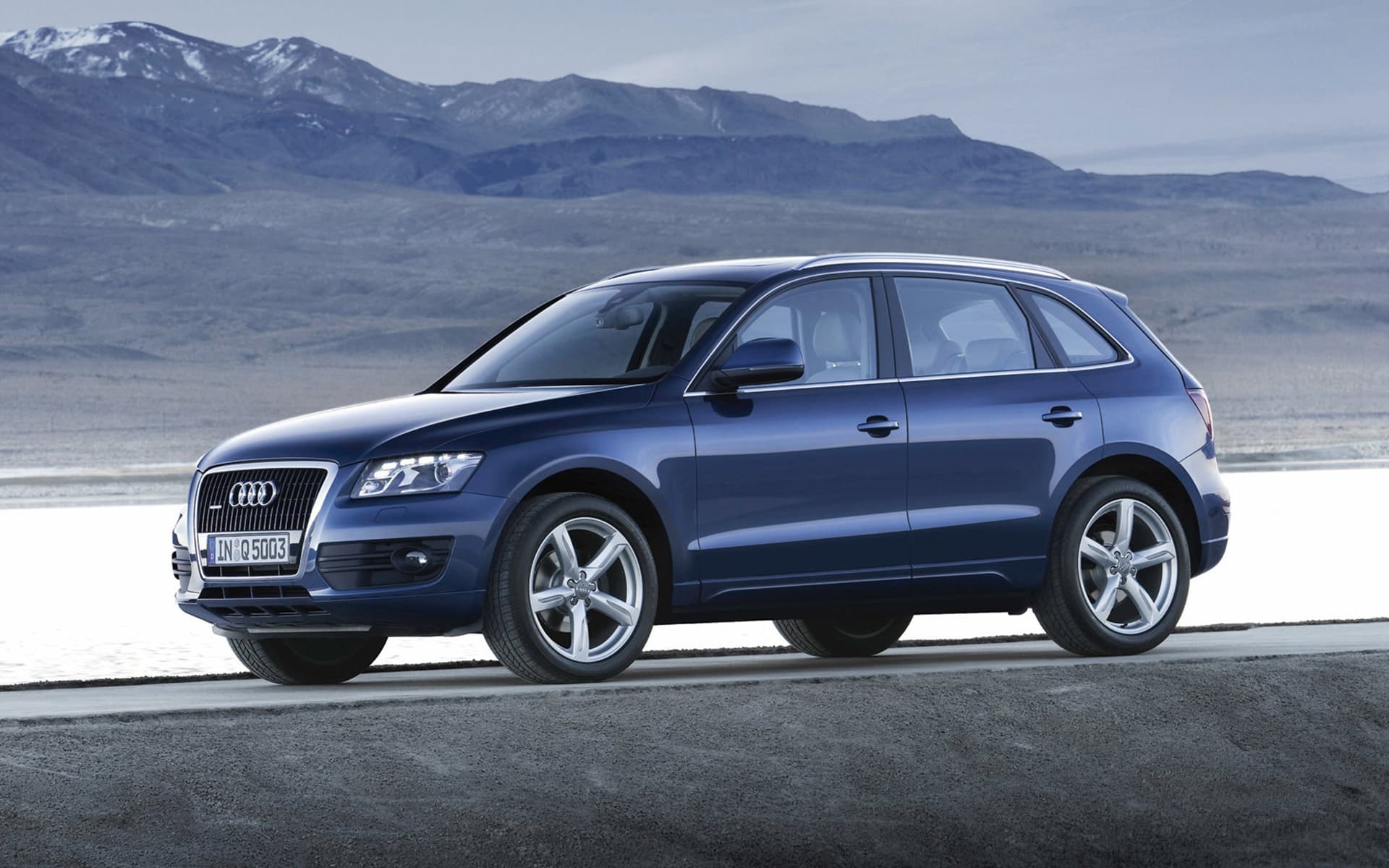 Audi Q5 - HD Wallpaper 