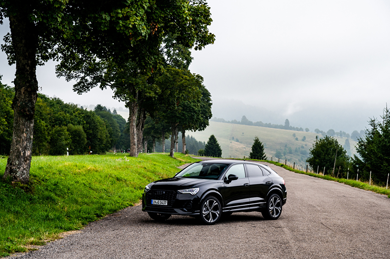 Audi Q3 Sportback Edition 1 - HD Wallpaper 
