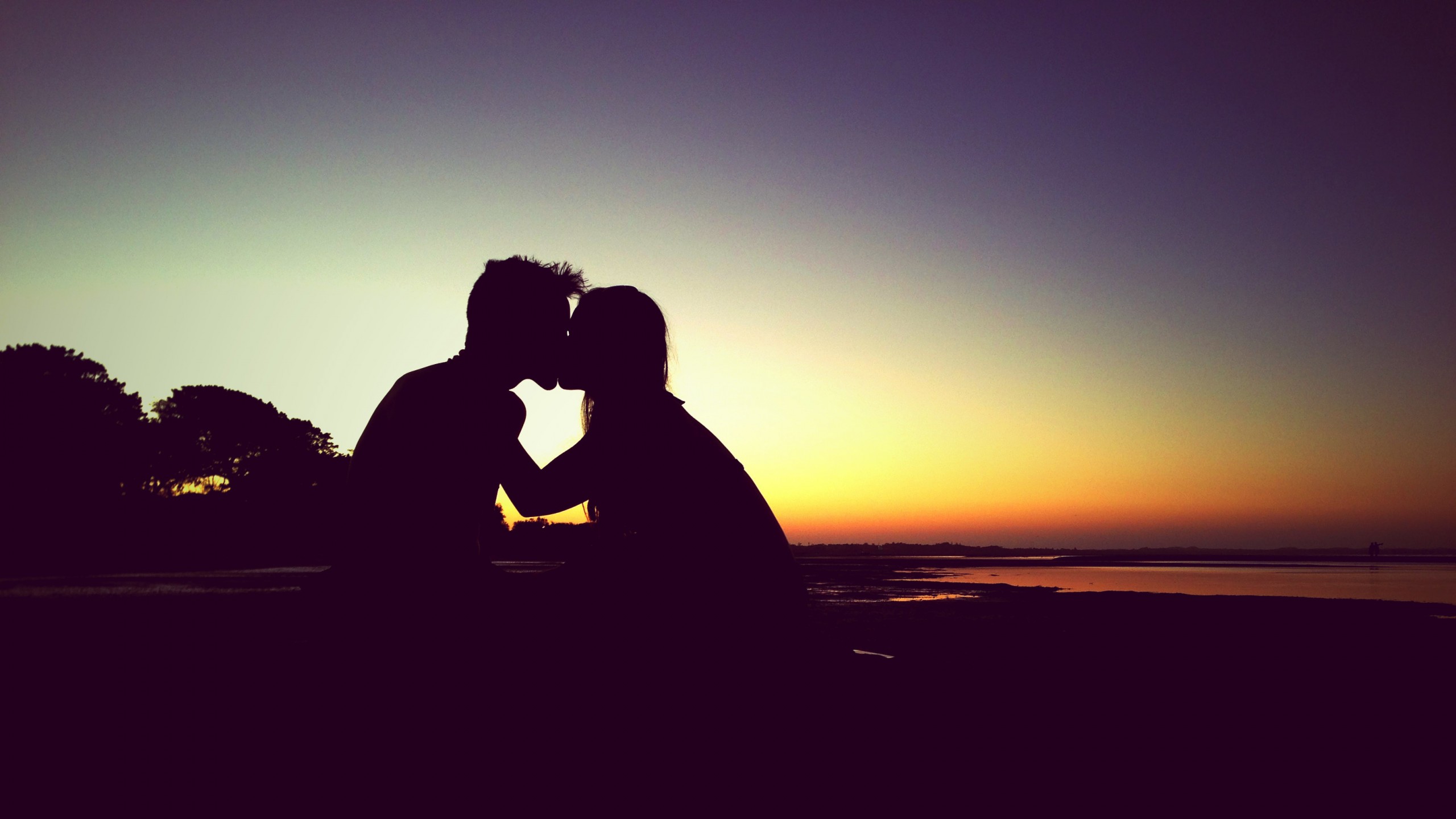 Kiss Wallpaper Hd - Romantic Hd - 2560X1440 Wallpaper - Teahub.Io