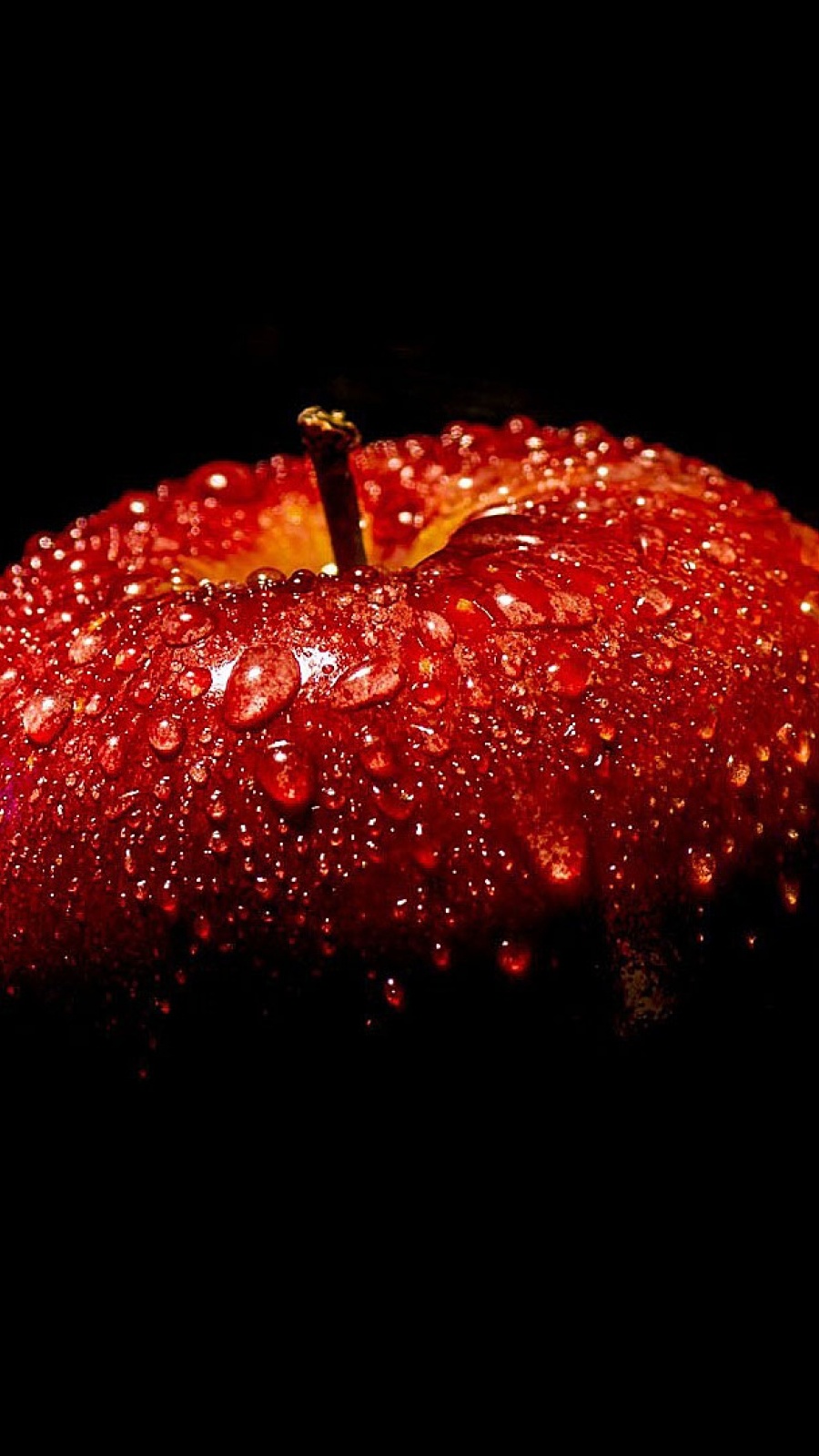 02 2 900 Apple L - Water Drops On Fruit - HD Wallpaper 