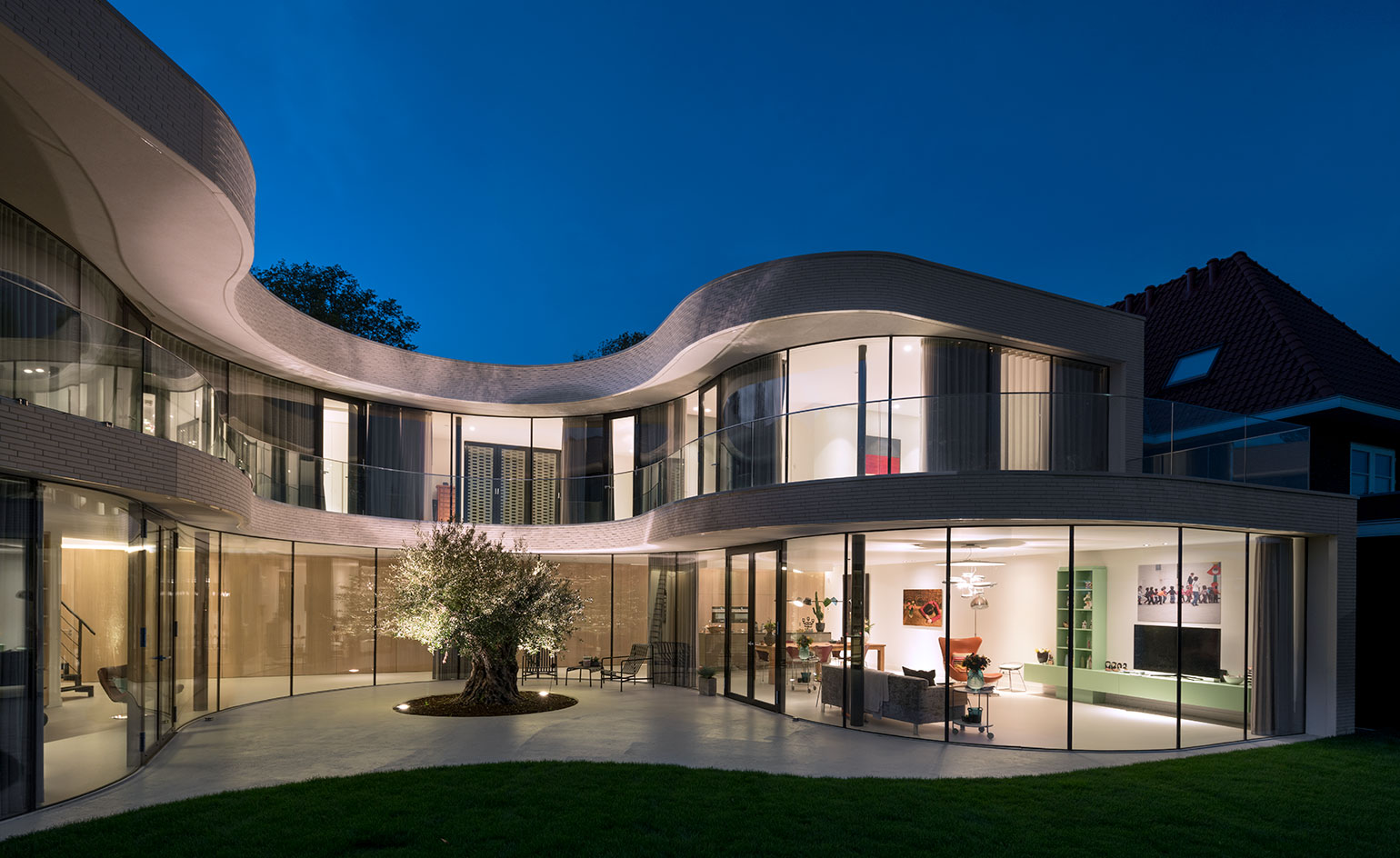 House Full Of Windows - HD Wallpaper 