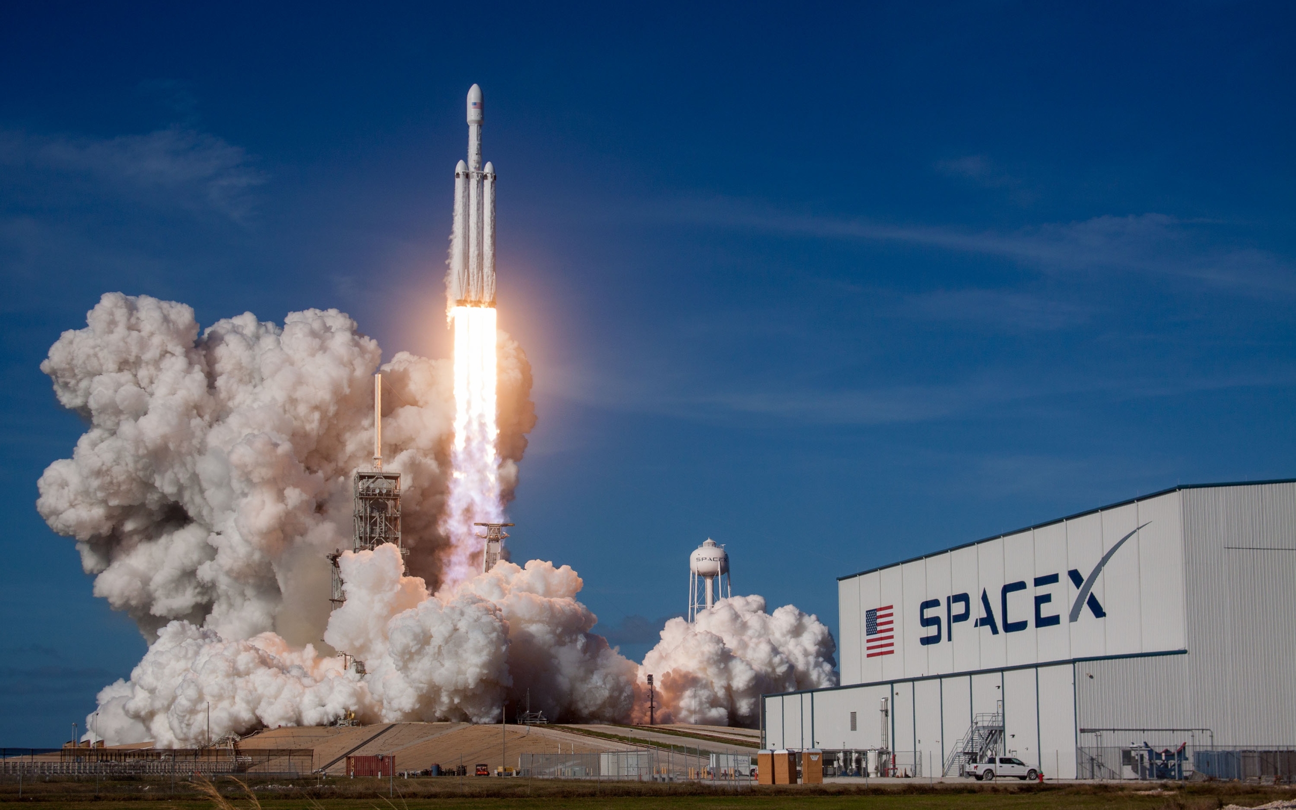 Wallpaper Of Rocket, Spacex, Space, Sky Background - Falcon Heavy - HD Wallpaper 