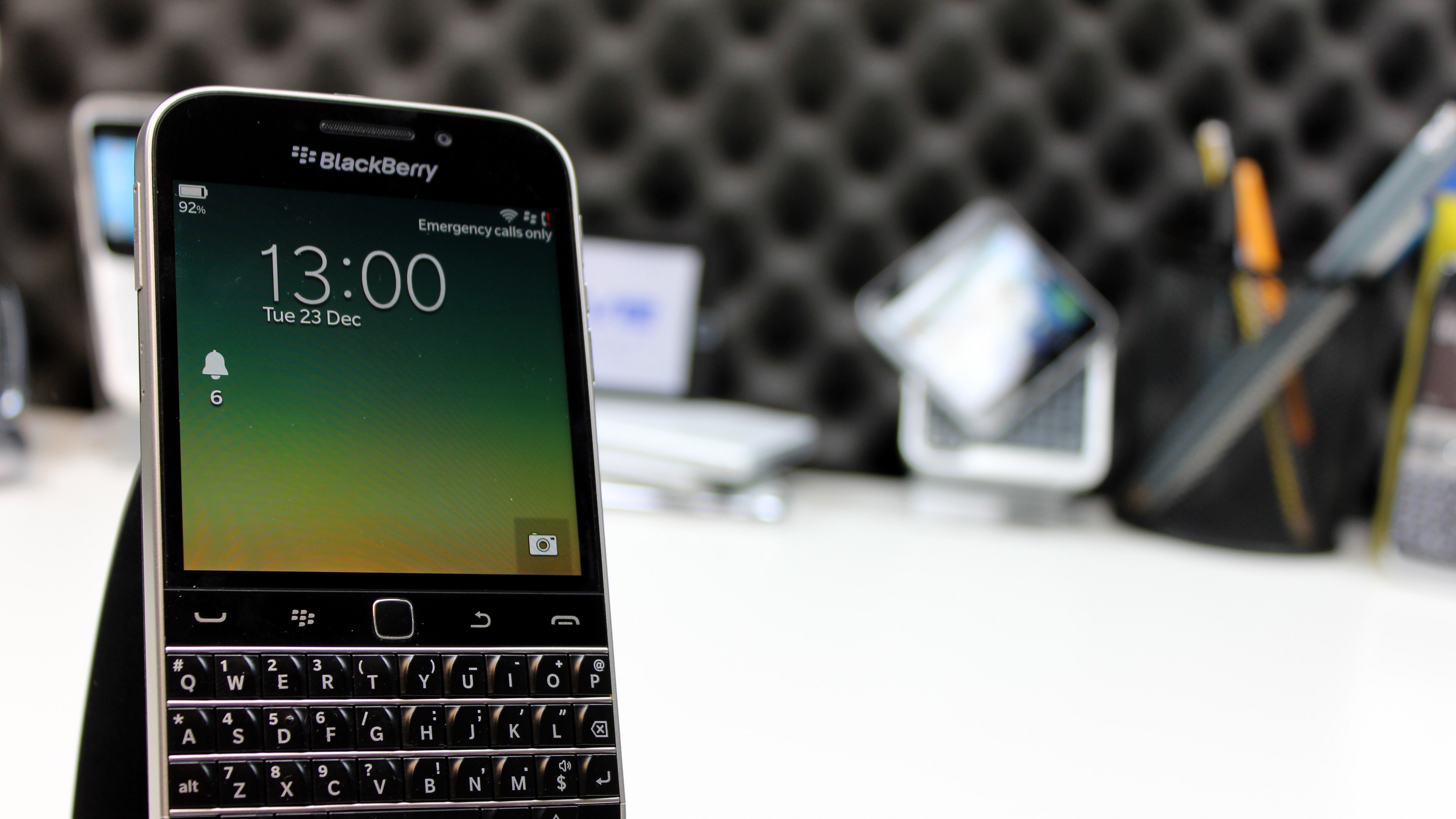 Wallpaper Blackberry, Classic, Smartphone - Blackberry Classic - HD Wallpaper 