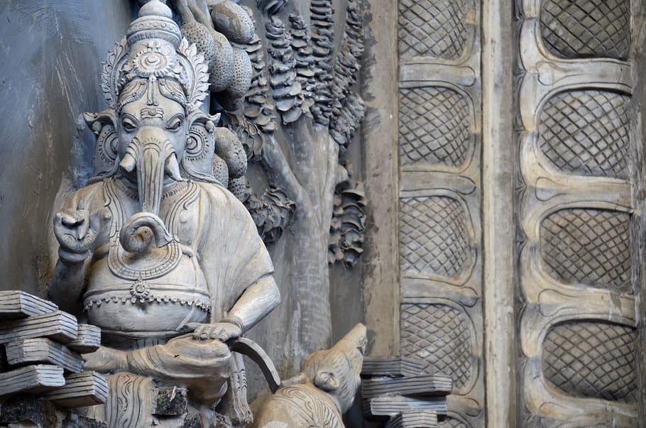 messenger of gods in hinduism