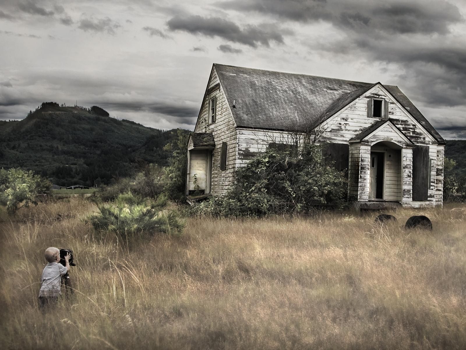 Big House Christian Wallpaper Free Download - Casa De Campo Abandonada - HD Wallpaper 