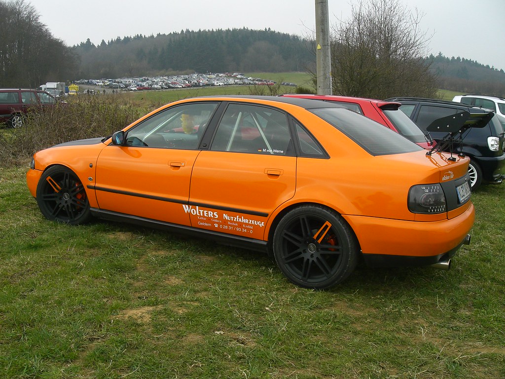 Audi A4 B5 - Audi A4 B5 Orange - HD Wallpaper 