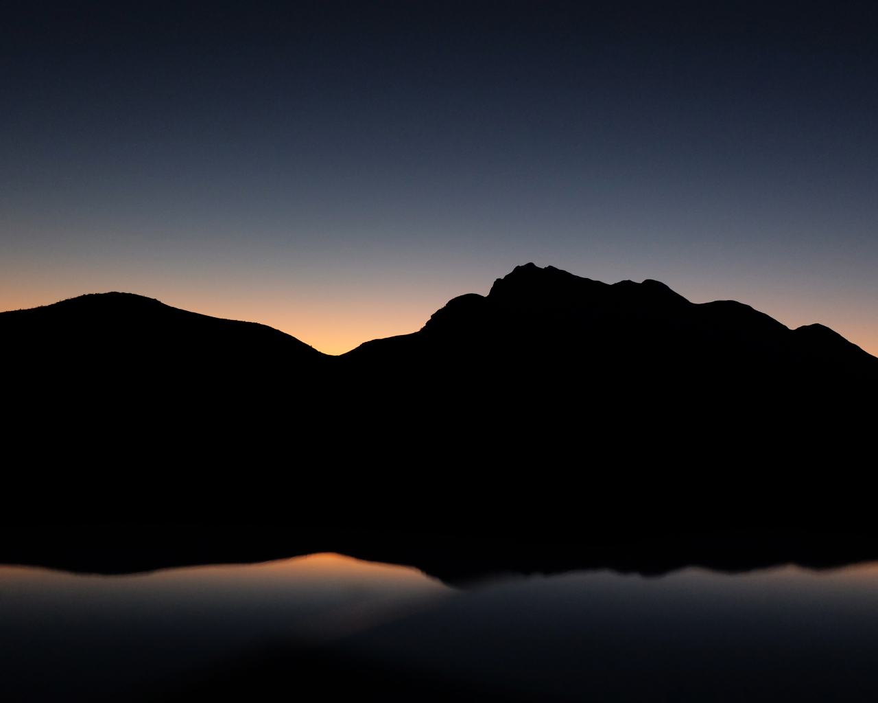 Dark Background Wallpapers Mountains - HD Wallpaper 