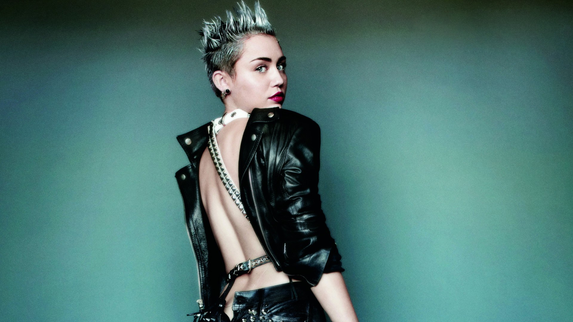 Miley Cyrus Crack - HD Wallpaper 