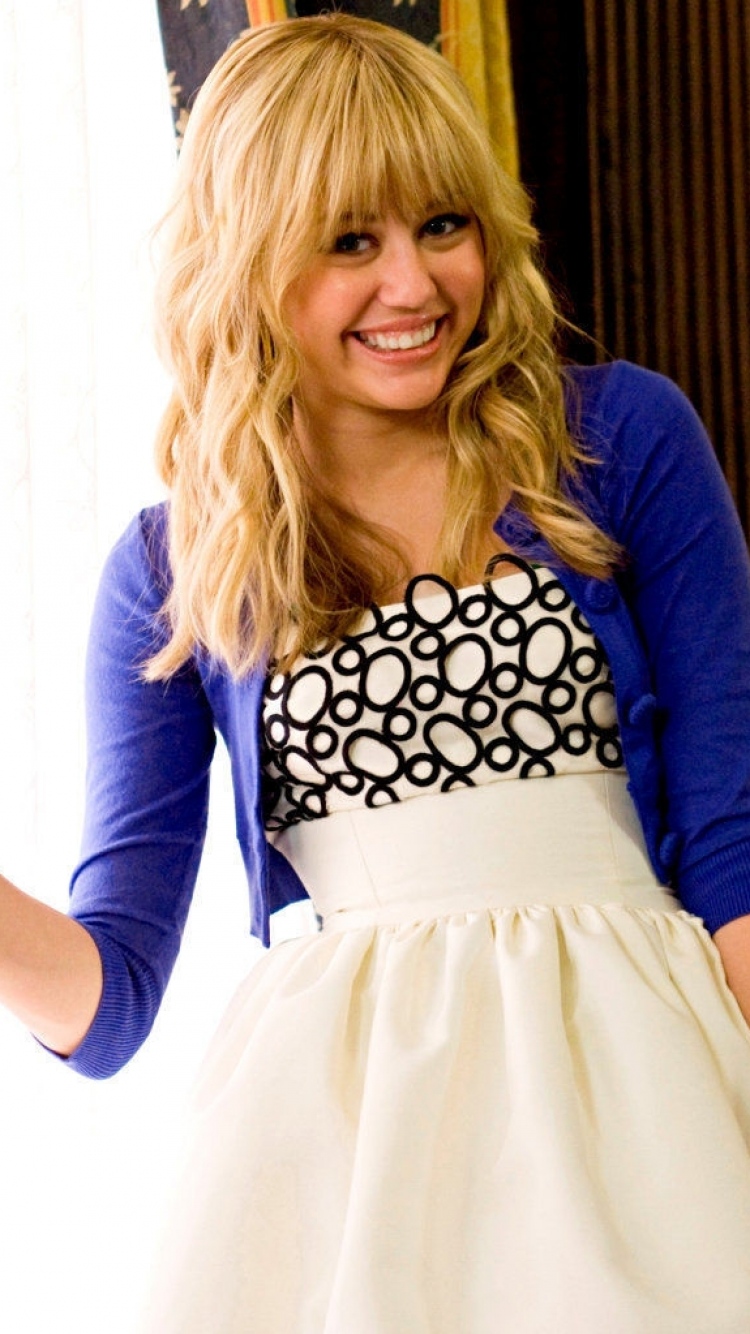 Miley Cyrus Iphone Wallpaper - Hannah Montana Looks - HD Wallpaper 