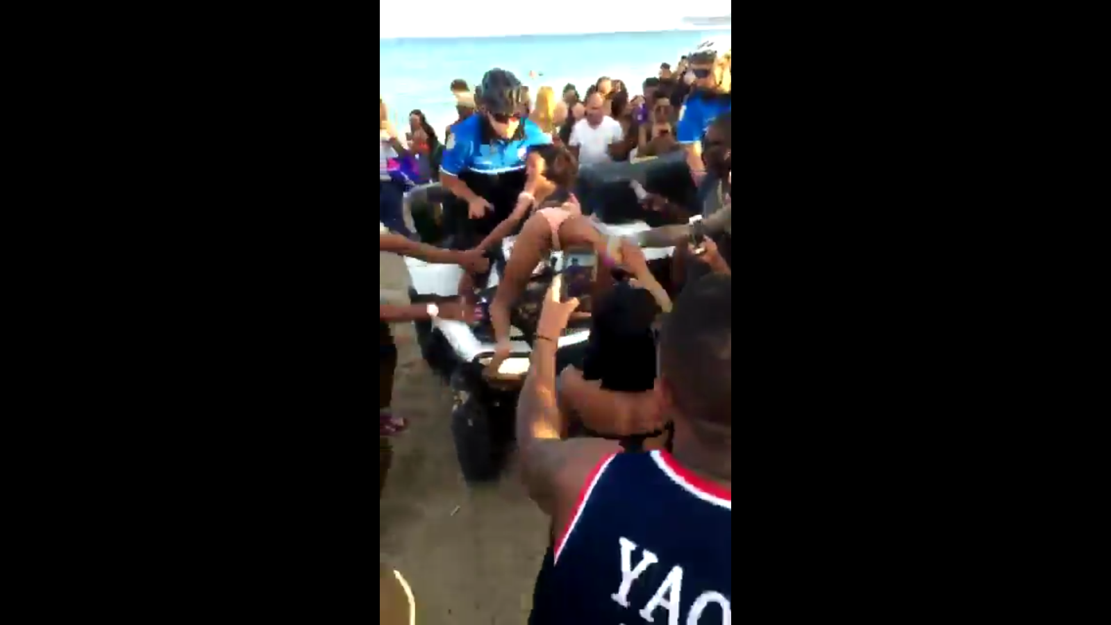 Here S Video Of A Spring Breaker Twerking On Miami - HD Wallpaper 