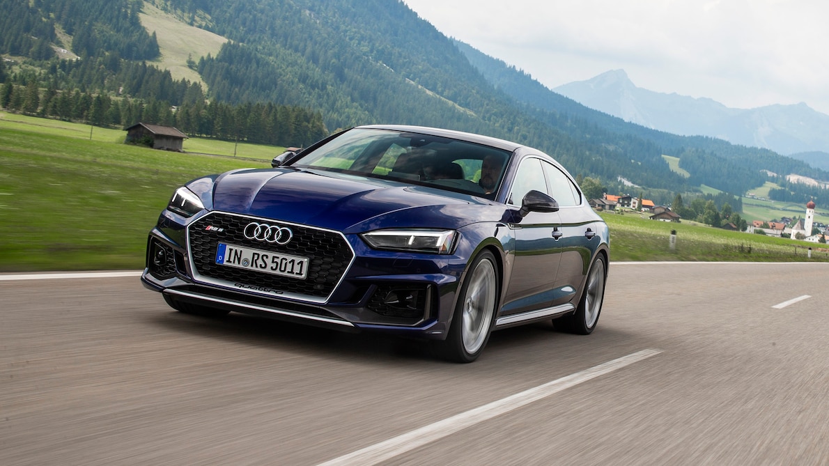 2019 Audi Rs5 Sportback Front Three-quarter Wallpapers - 2019 Audi S5 Vs Rs5 - HD Wallpaper 