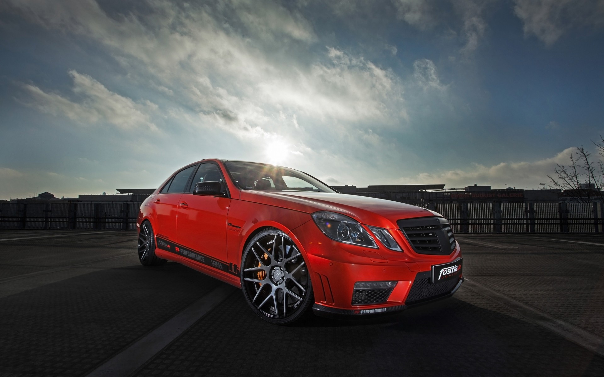 Mercedes-benz Car Vehicle Asphalt Blacktop Hurry Transportation - E 63 Amg Tuning - HD Wallpaper 
