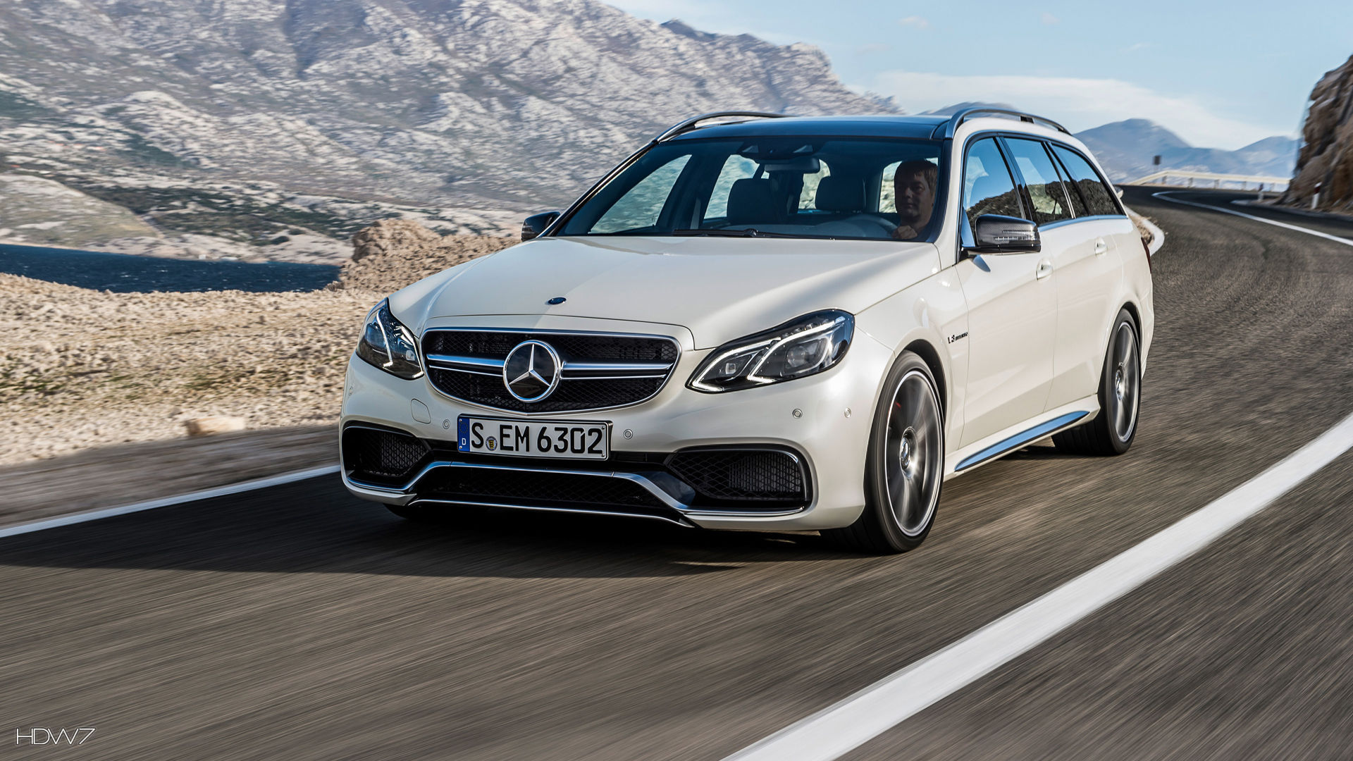 Mercedes Benz E63 Amg S Model Estate 2013 Car Hd Wallpaper - Fastest Wagon - HD Wallpaper 