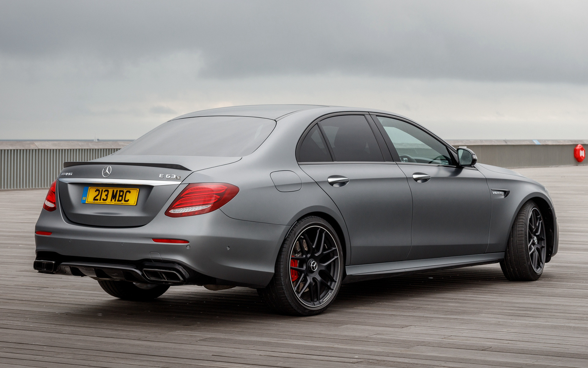 Mercedes E63 Amg 2017 Uk - HD Wallpaper 