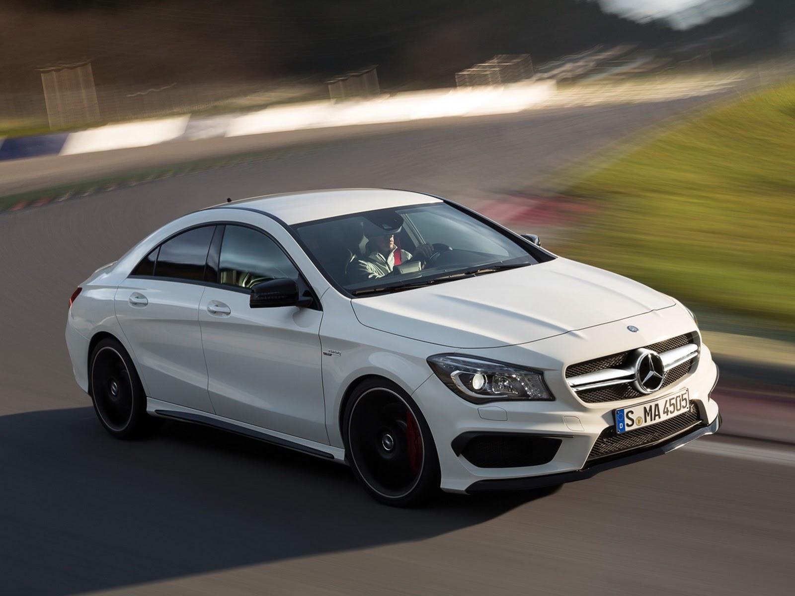 Mercedes Cla 300 Amg - HD Wallpaper 