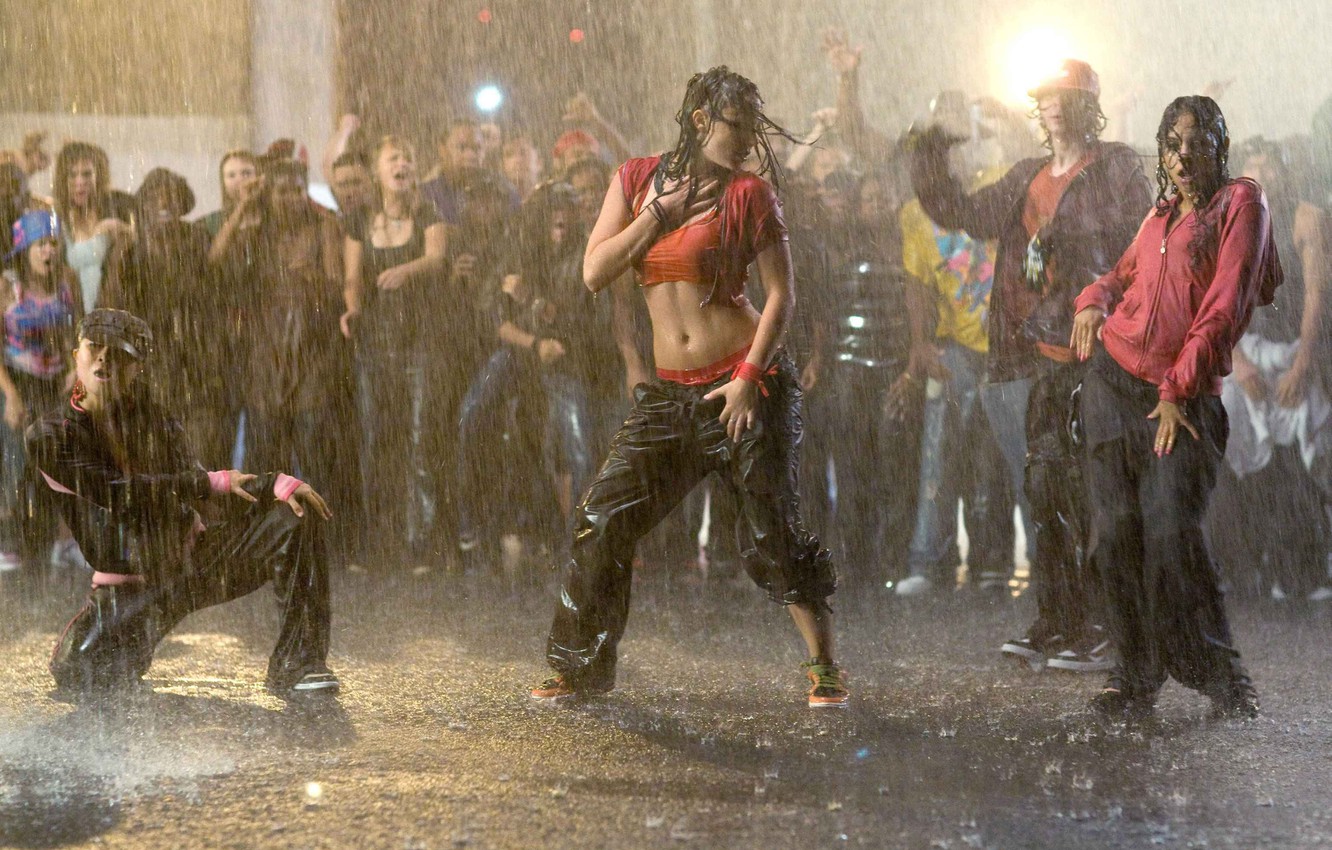 Photo Wallpaper Girls, Night, Rain, Movement, Dance, - Step Up 2 Final Dance - HD Wallpaper 