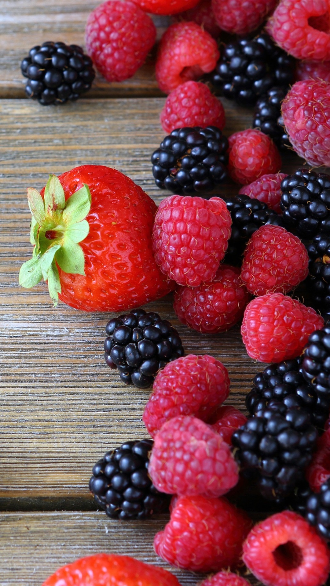 Iphone Wallpaper Fruit Berries, Raspberry, Blackberry, - Ягоды На Французском Языке - HD Wallpaper 