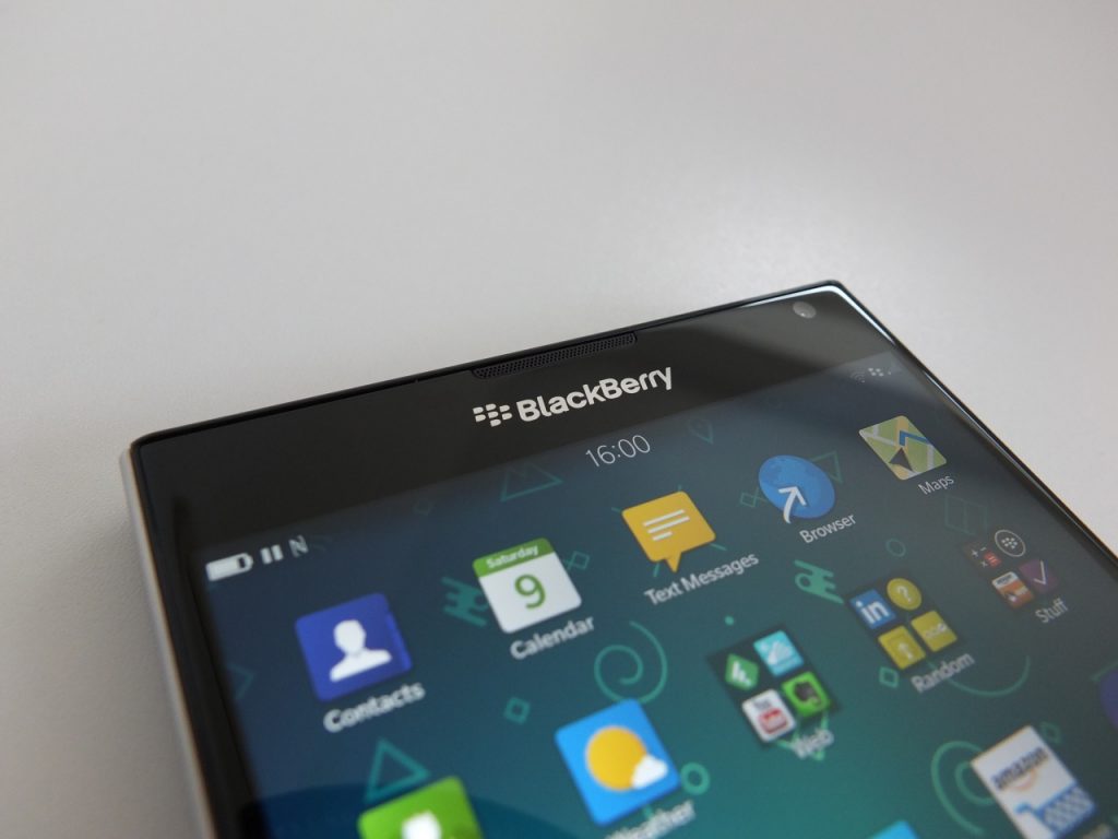 Blackberry Passport Initial Hands On - Smartphone - HD Wallpaper 