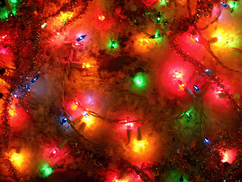 Streets Of Indian Lake Christmas - HD Wallpaper 