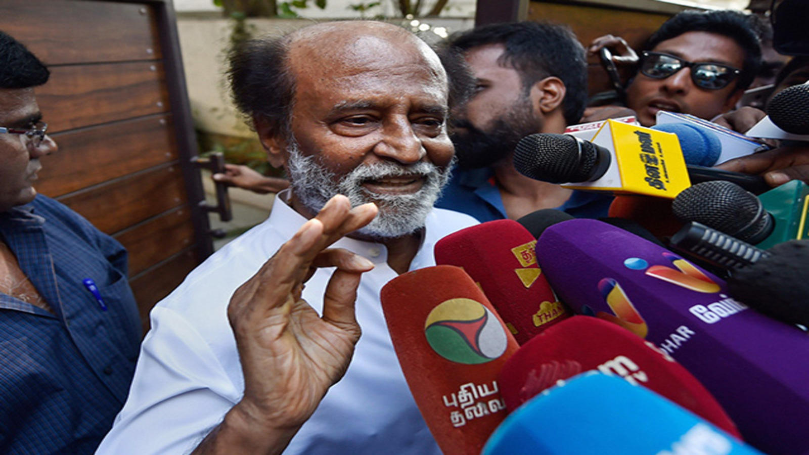 Rajnikant Latest - HD Wallpaper 