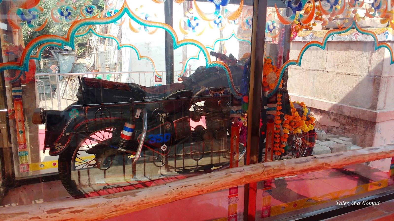 Child Carousel - HD Wallpaper 