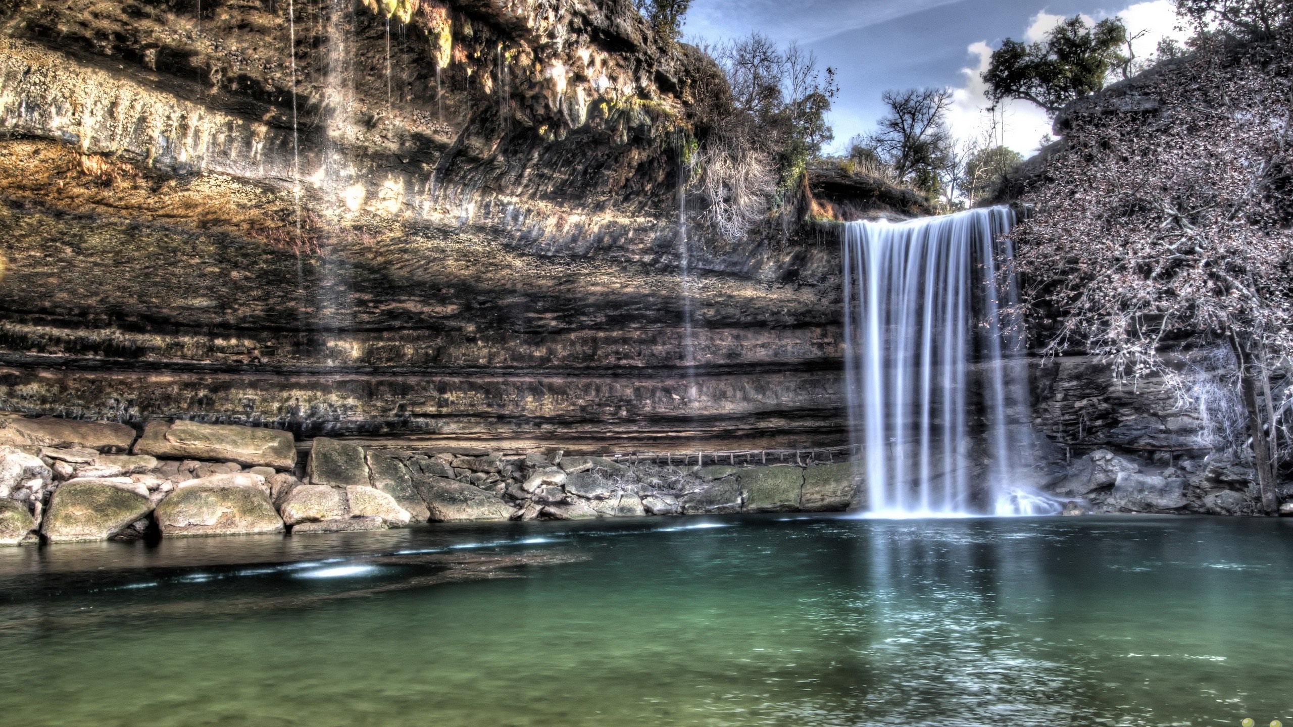A Small Waterfall In The Forest - Hamilton Pool Preserve - HD Wallpaper 