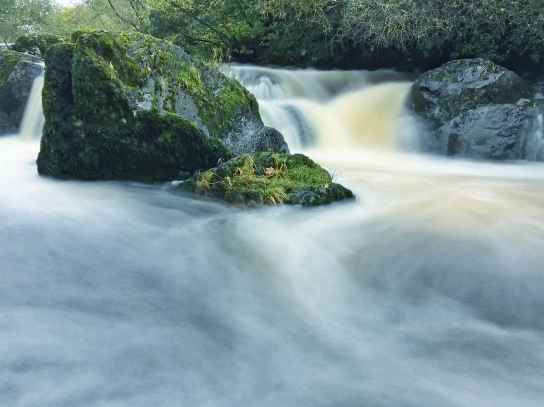 Iphone Long Exposure Waterfall - HD Wallpaper 