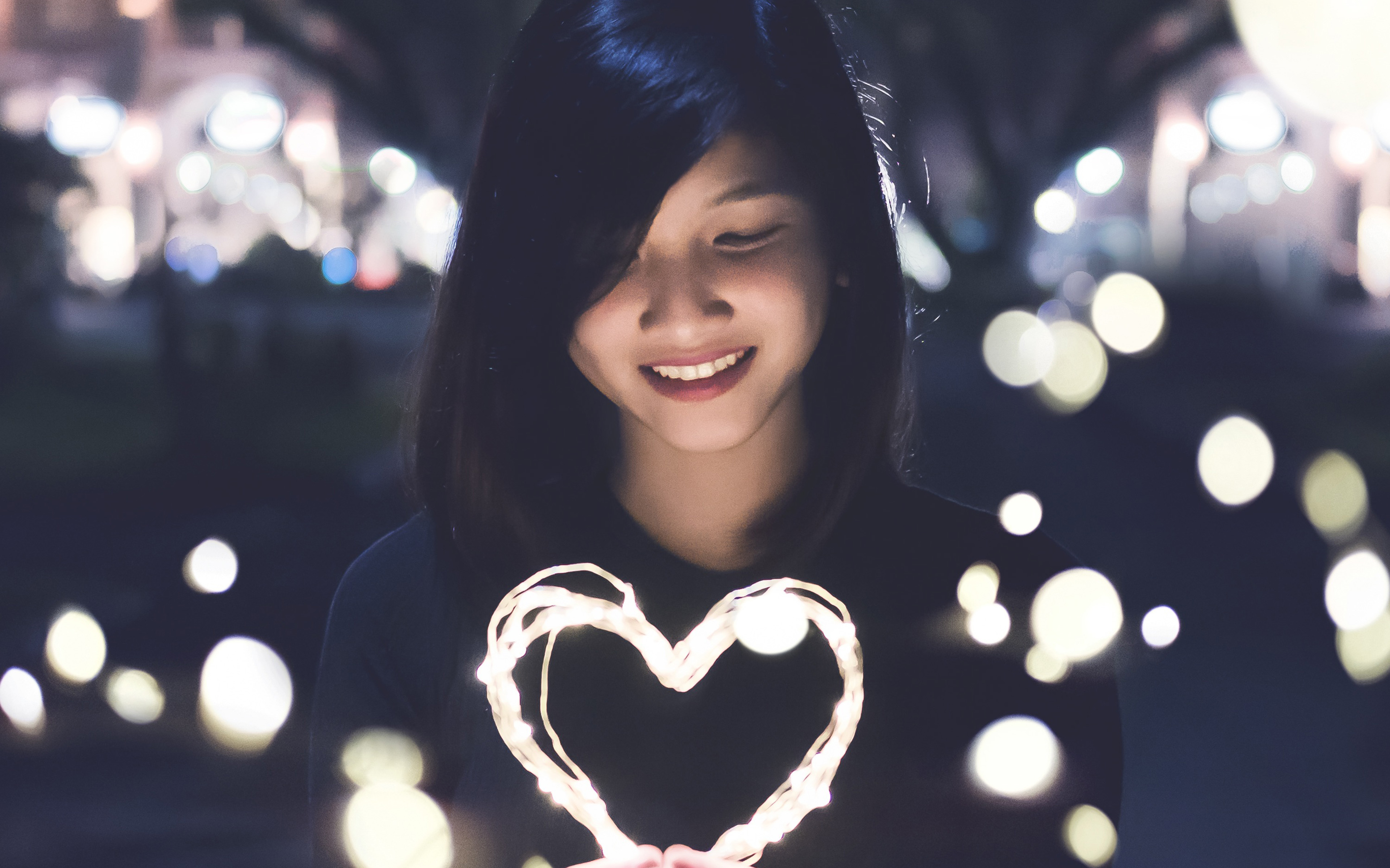 Girl In Night Bokeh - HD Wallpaper 