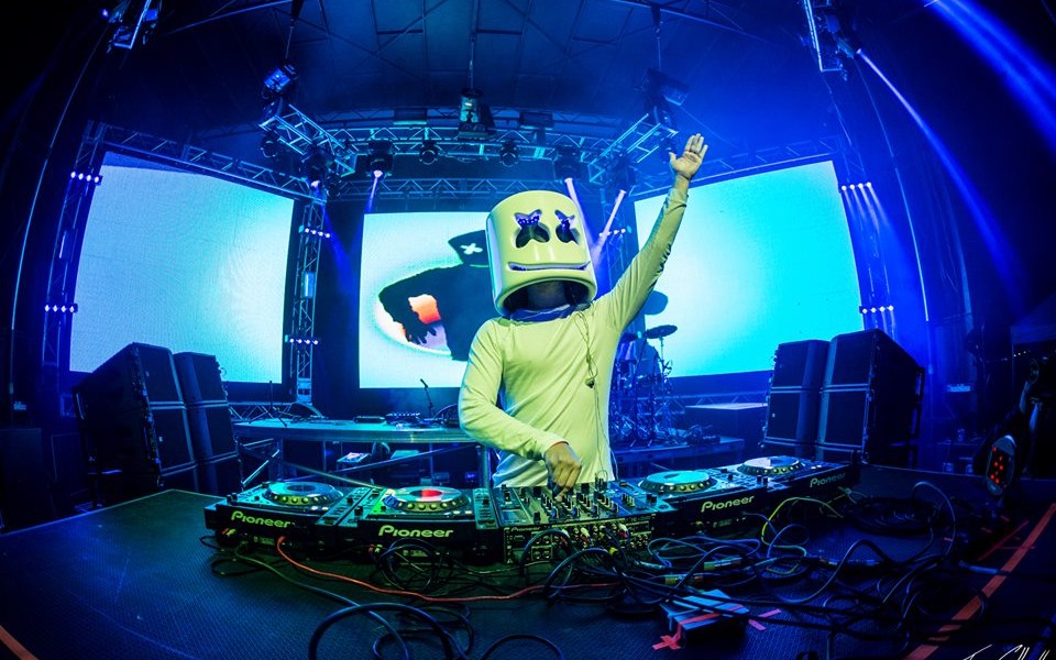 Marshmello Dj Wallpaper Hd - Pongan Las Manos En El Aire - HD Wallpaper 