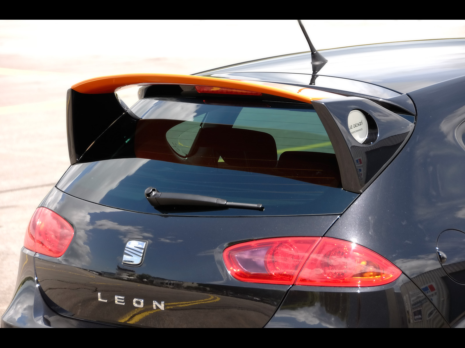 Seat Leon Rear Wing - HD Wallpaper 
