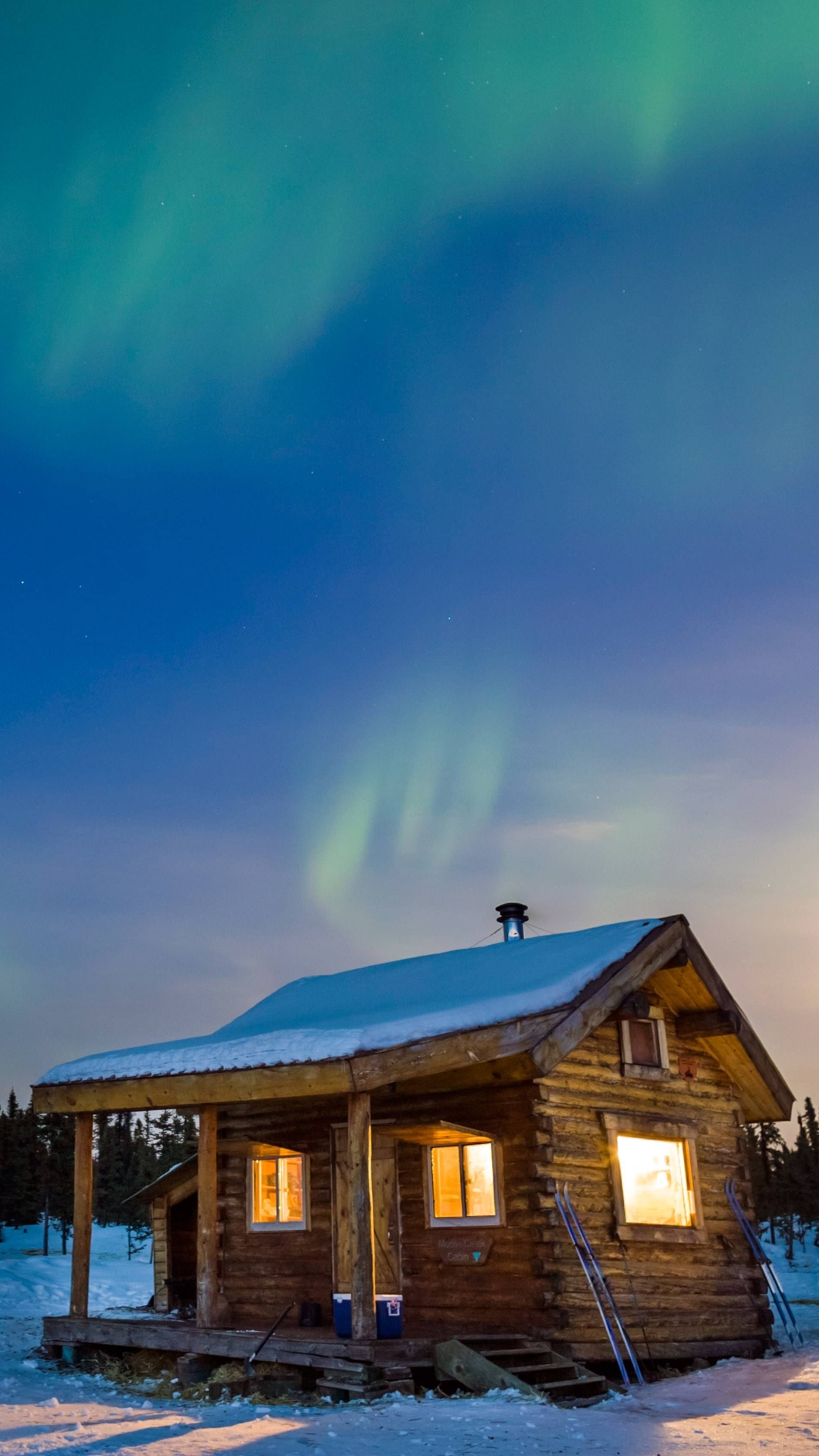 Aurora Nature Wallpaper Note 10 11 Iphone 12 Ios 13 - Alaska House At Night - HD Wallpaper 