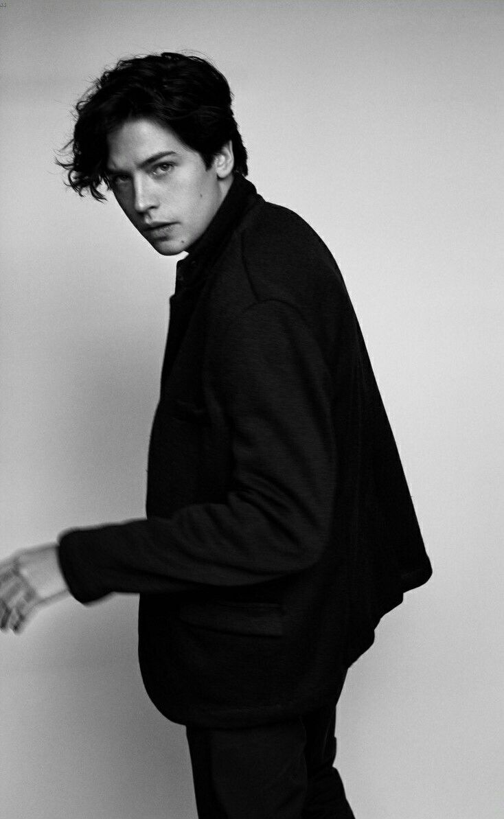 Tom Holland Vs Cole Sprouse - HD Wallpaper 