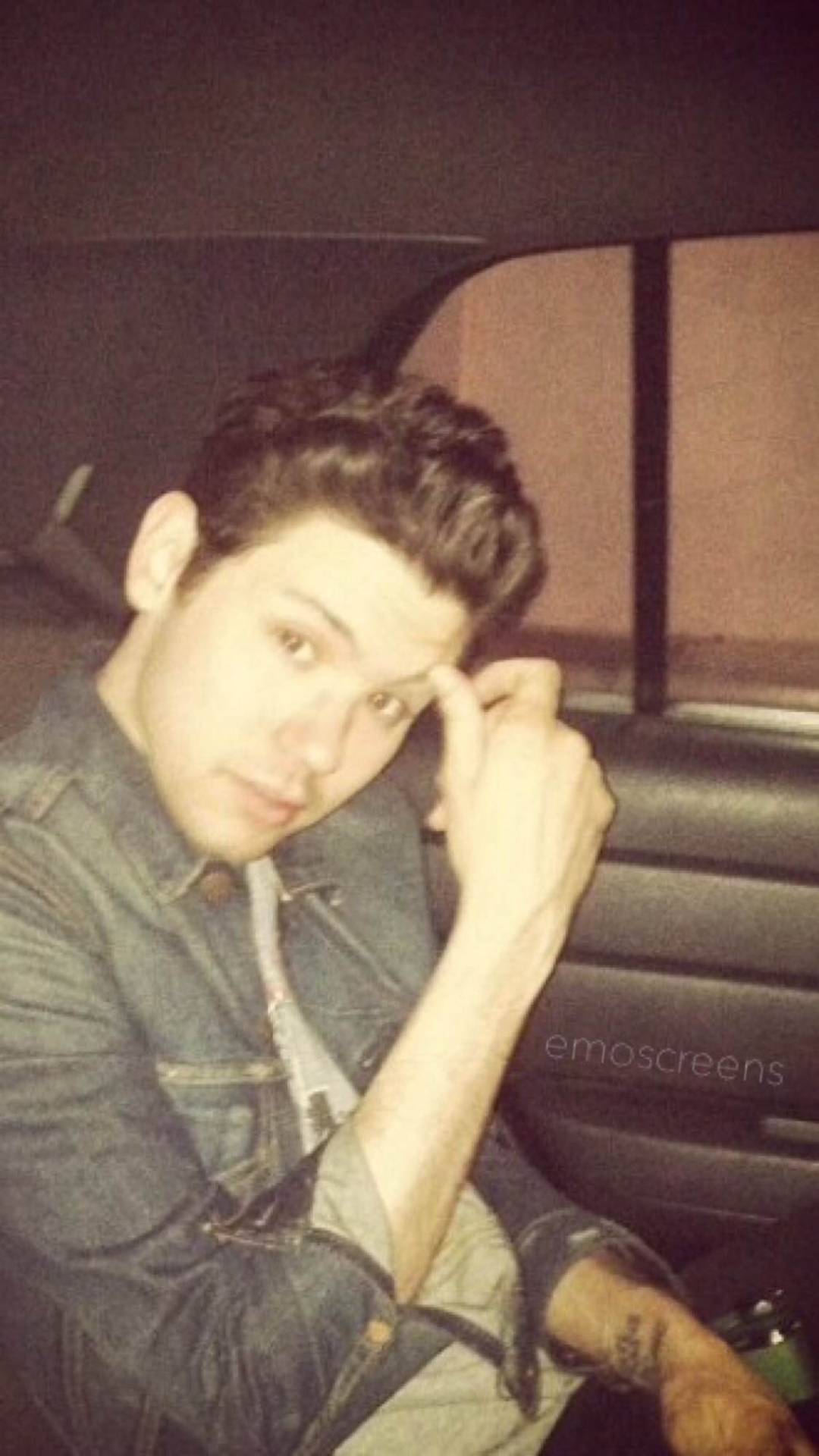 Ryan Ross ♡
like/reblog If Saving - Sitting - HD Wallpaper 