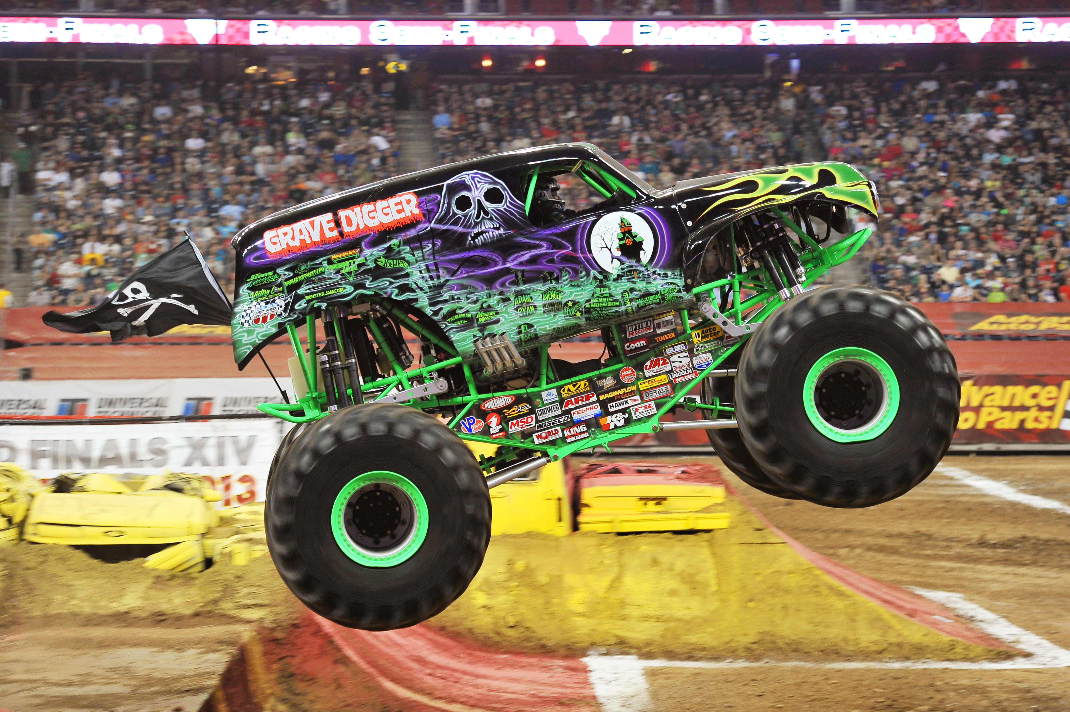 Gravedigger - Grave Digger Monster Truck Jam - HD Wallpaper 