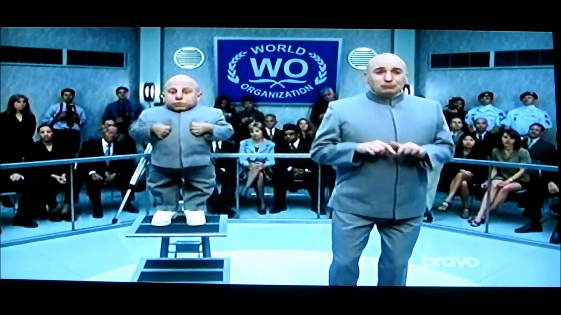 Austin Powers Two Eggs And A Hankie - Debate - HD Wallpaper 