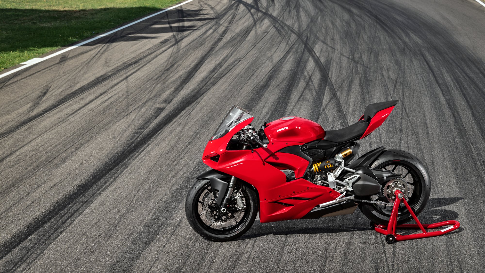 Ducati Panigale V2 - HD Wallpaper 