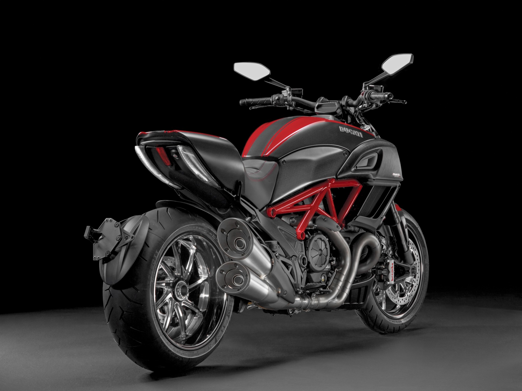 Ducati Diavel Ducati Monster 821 - HD Wallpaper 