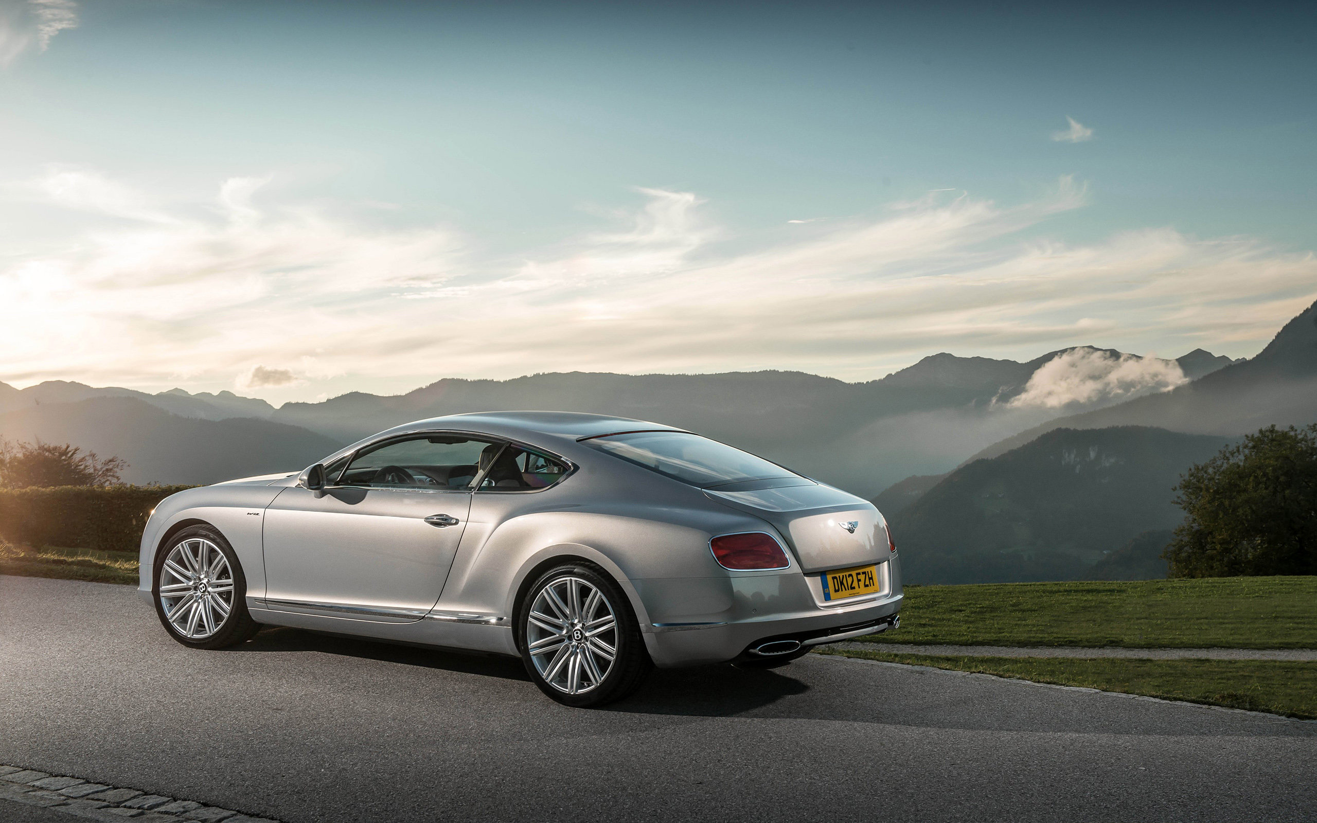 Download Hd Bentley Continental Gt Pc Wallpaper Id - Bentley Continental Gt - HD Wallpaper 