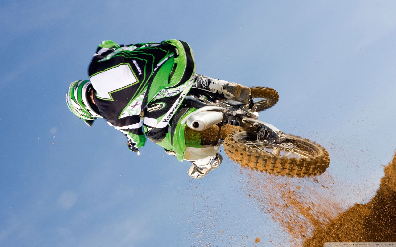 Racing Bikes - HD Wallpaper 