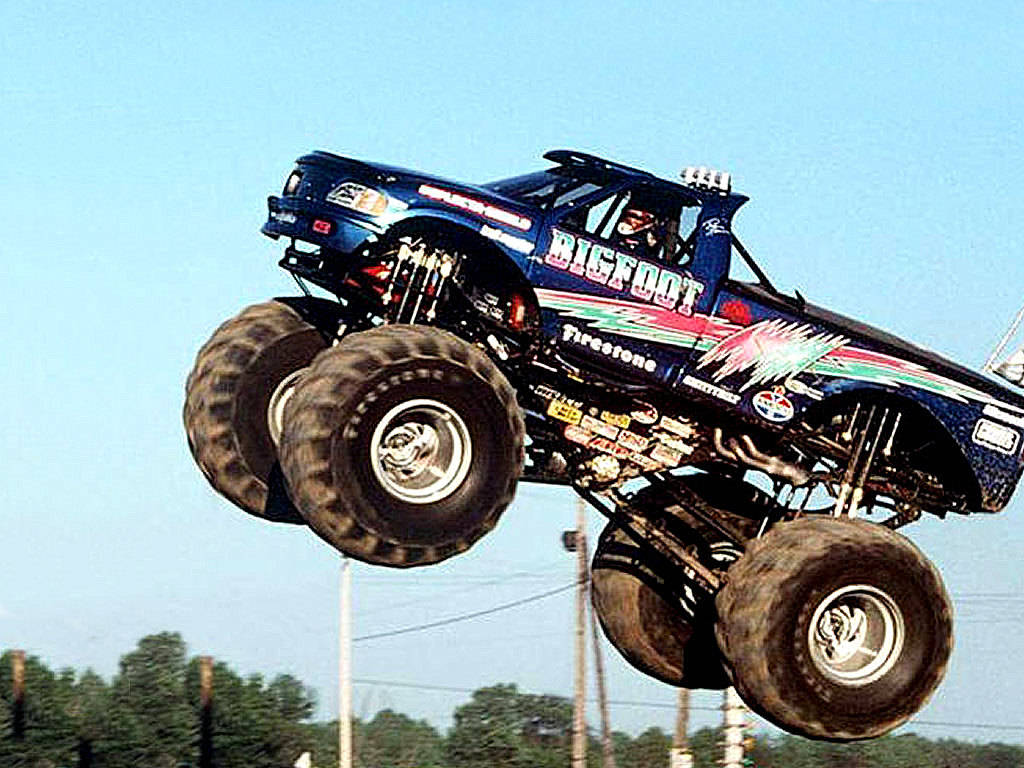 Monster Trucks Wallpapers Hd - HD Wallpaper 