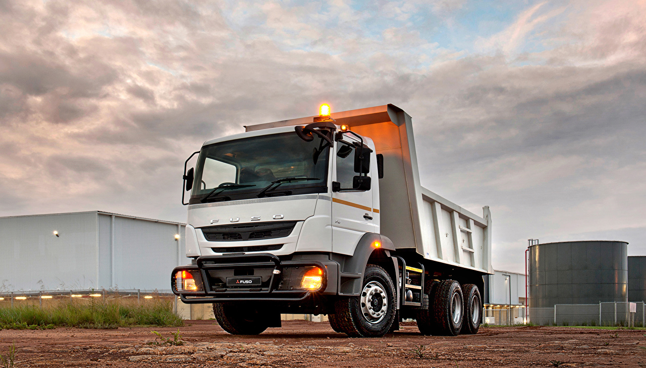 Fuso Truck - HD Wallpaper 