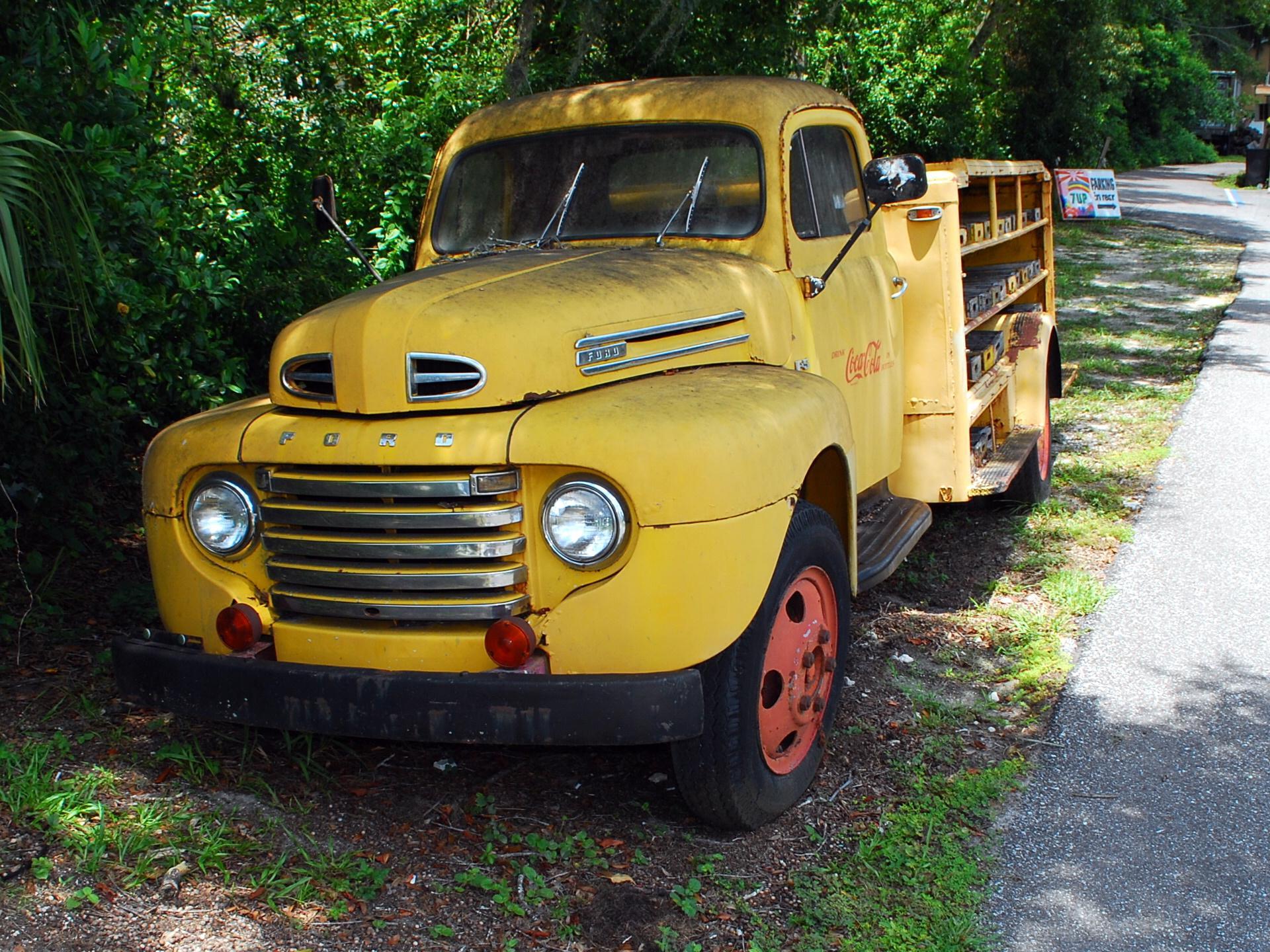 Old Truck - Wallpaper - HD Wallpaper 