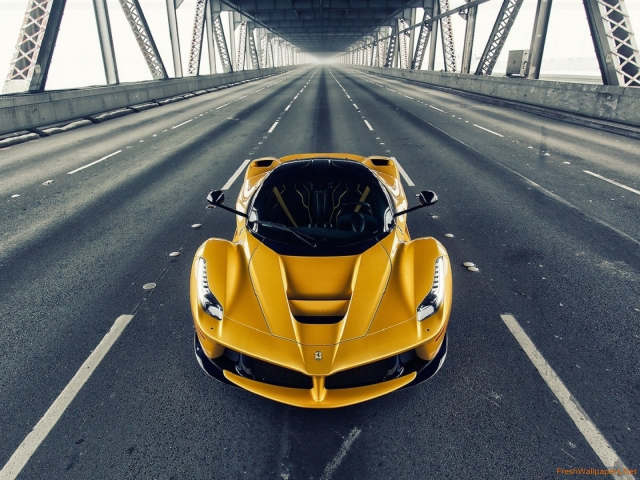 Photo Of Ferrari Laferrari - Laferrari Yellow - HD Wallpaper 