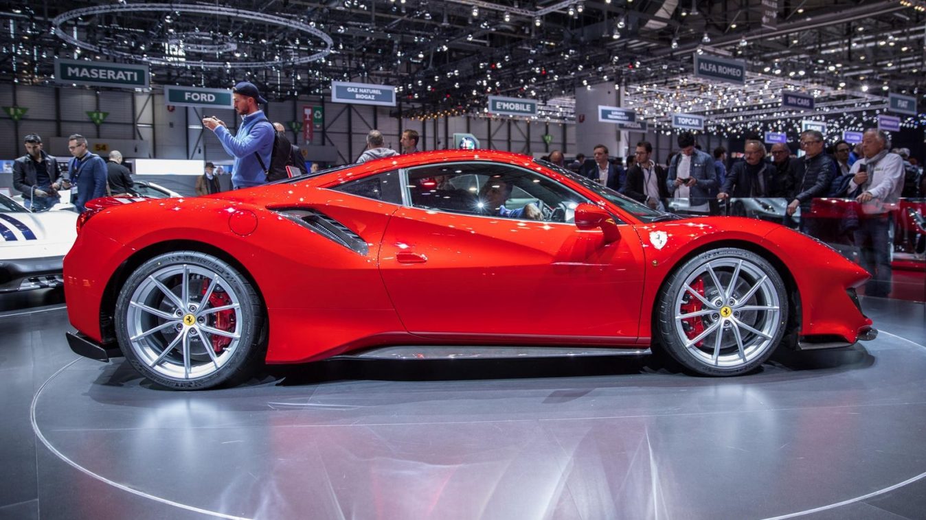 2019 Ferrari 488 Pista Side Hd Wallpapers - Ferrari 488 - HD Wallpaper 