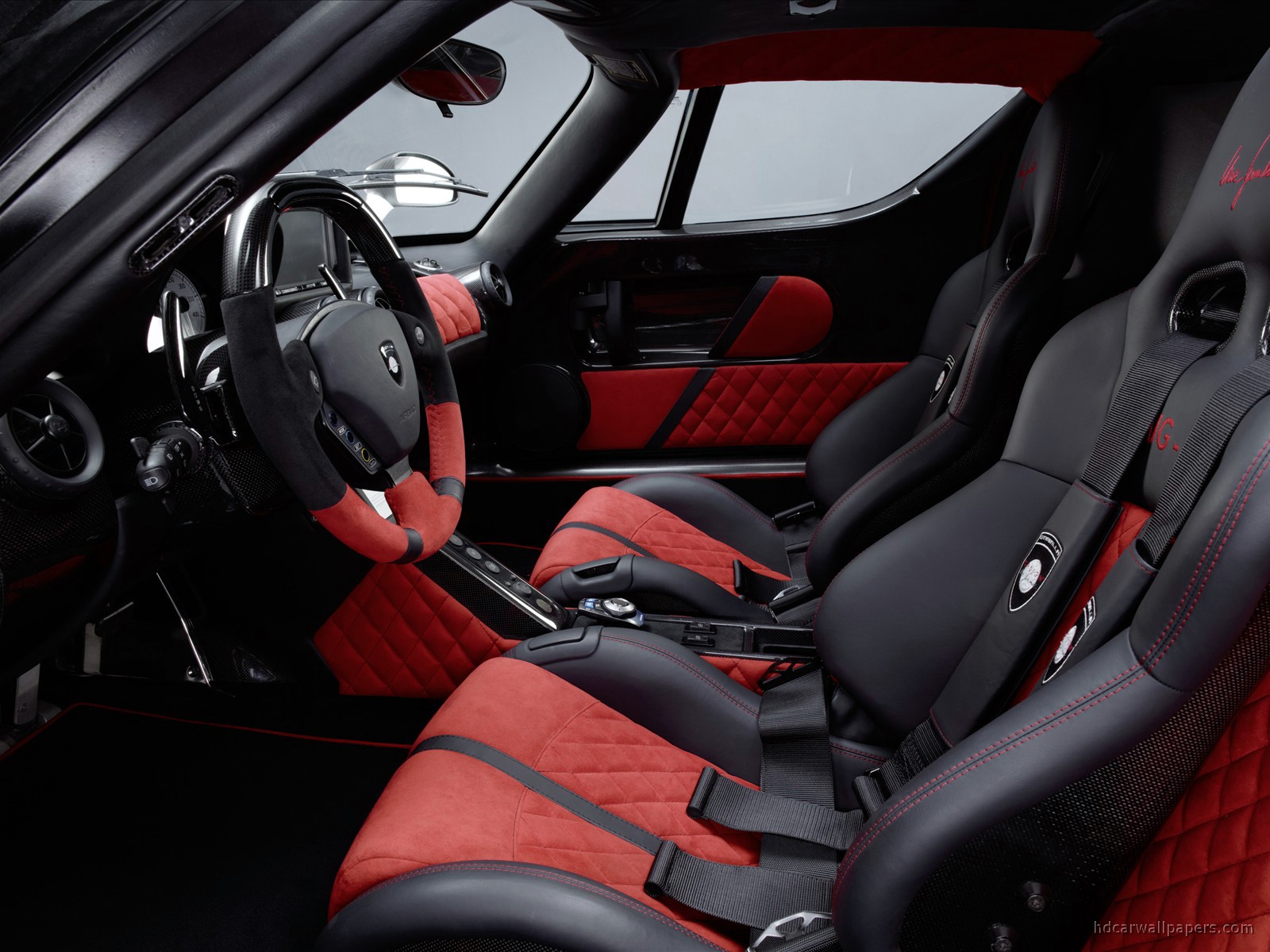 Ferrari Enzo Interior - HD Wallpaper 