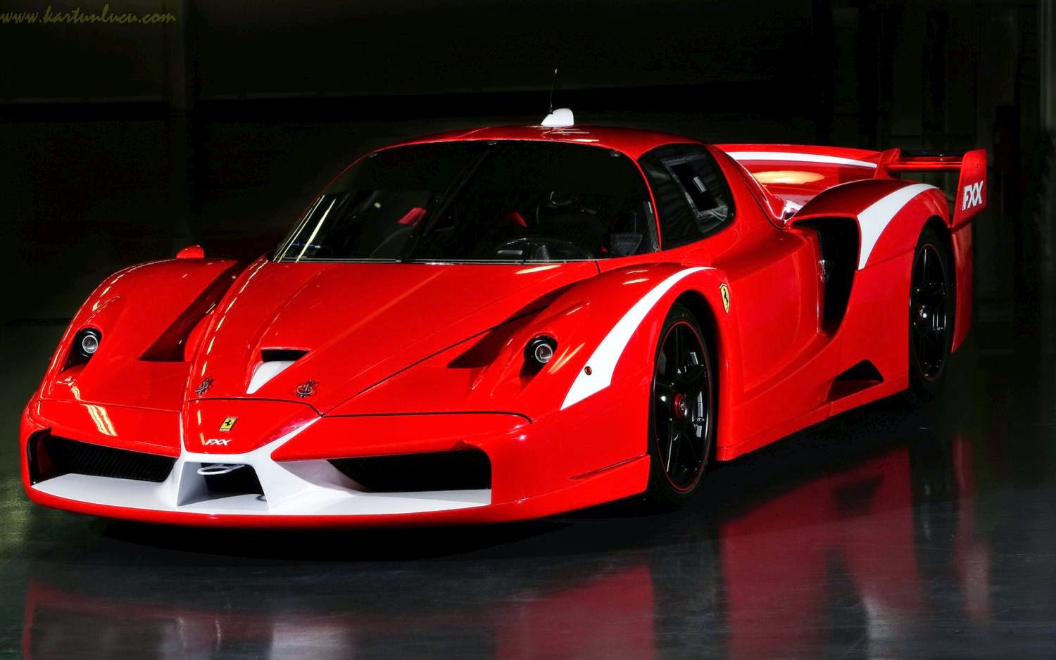 Ferrari Mobile Wallpapers
ferrari Hd Desktop Wallpaper - Ferrari Enzo Fxx Evoluzione - HD Wallpaper 