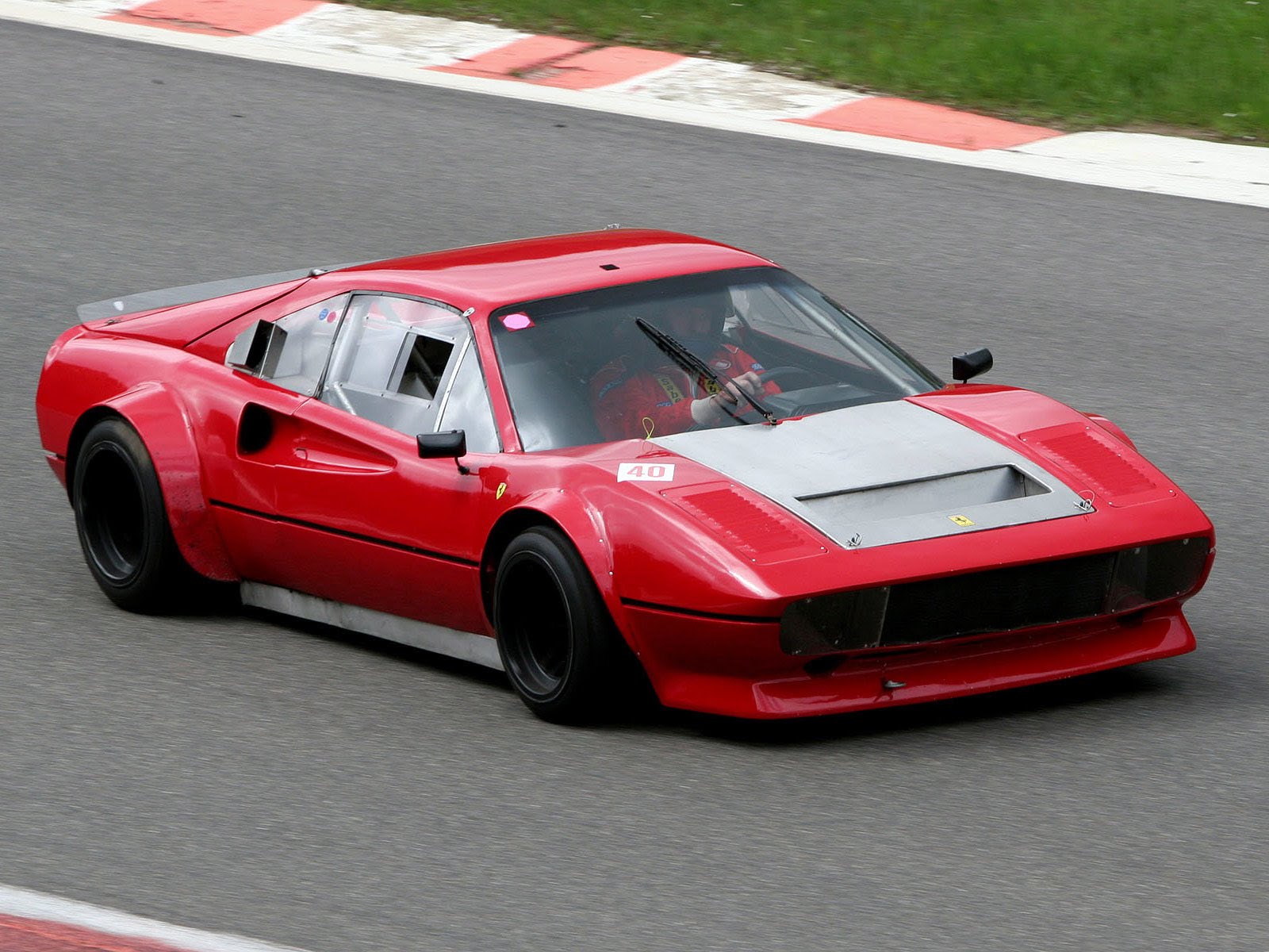 Hq Ferrari 308 Wallpapers - Ferrari 308 Gtb Racing - HD Wallpaper 