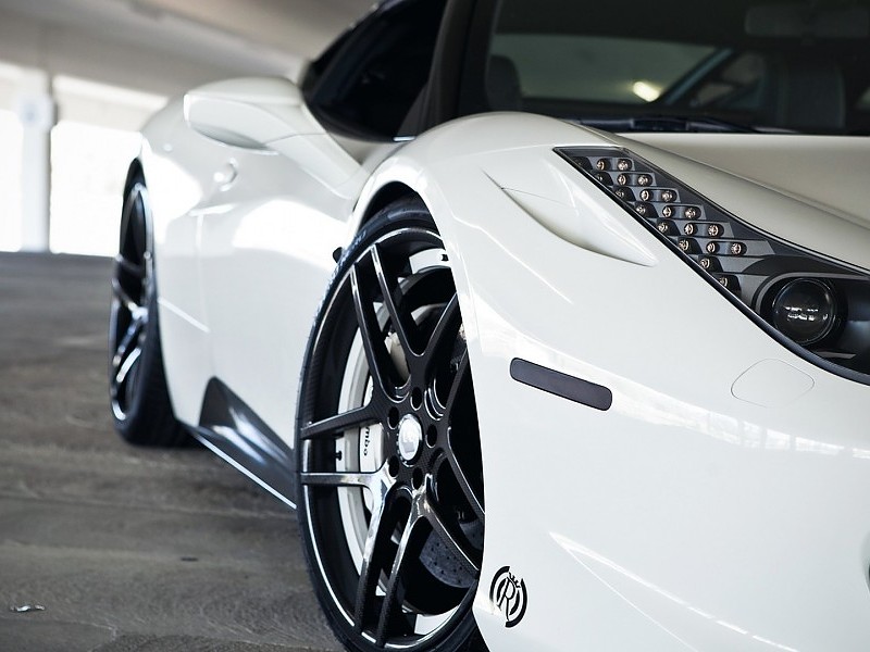 Ferrari 458 Italia Wallpaper For Iphone - Ferrari 458 Italia Wallpaper White Hd - HD Wallpaper 