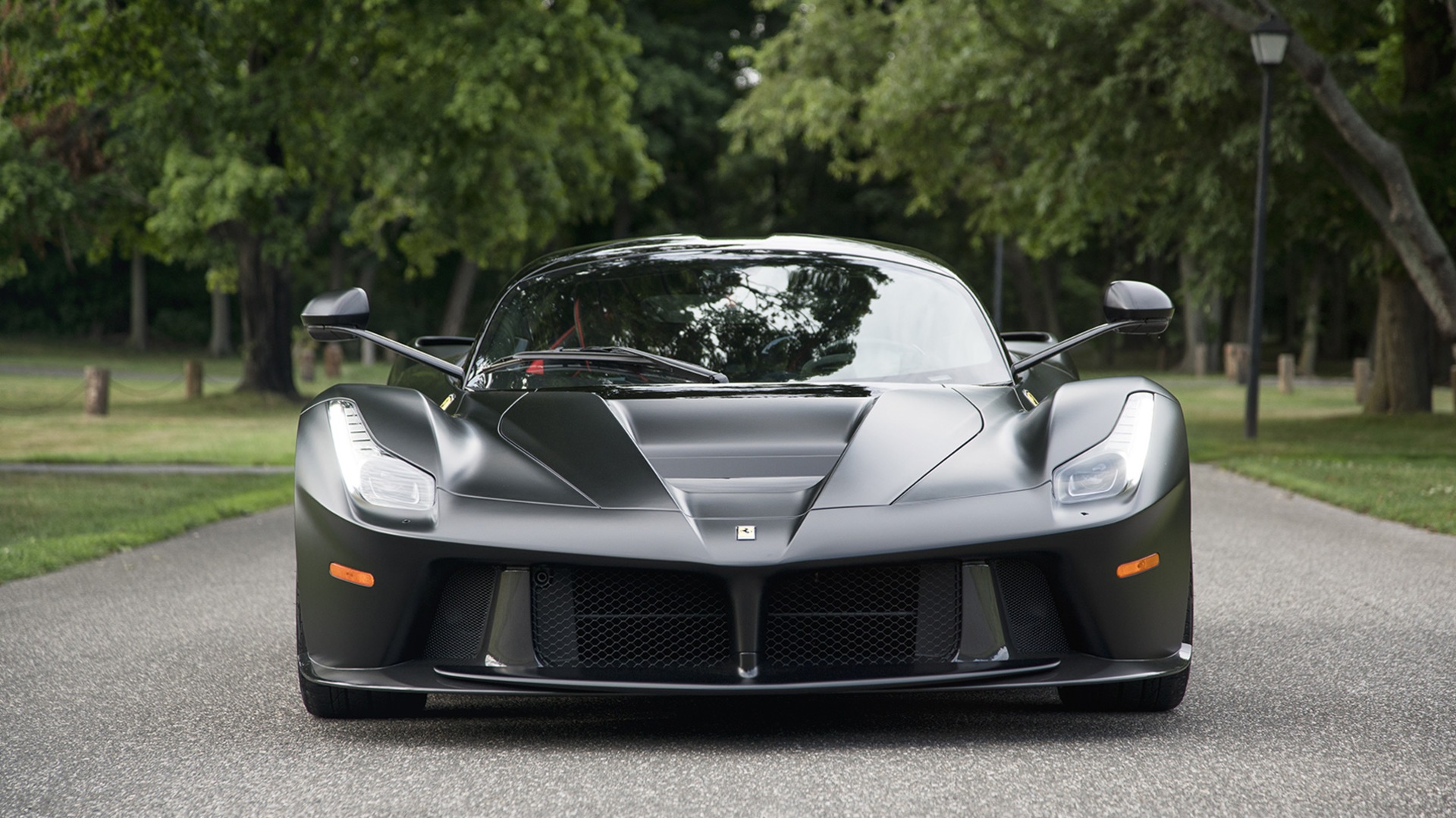 Image Via Mecum Auctions - Ferrari Laferrari Matte Black - HD Wallpaper 